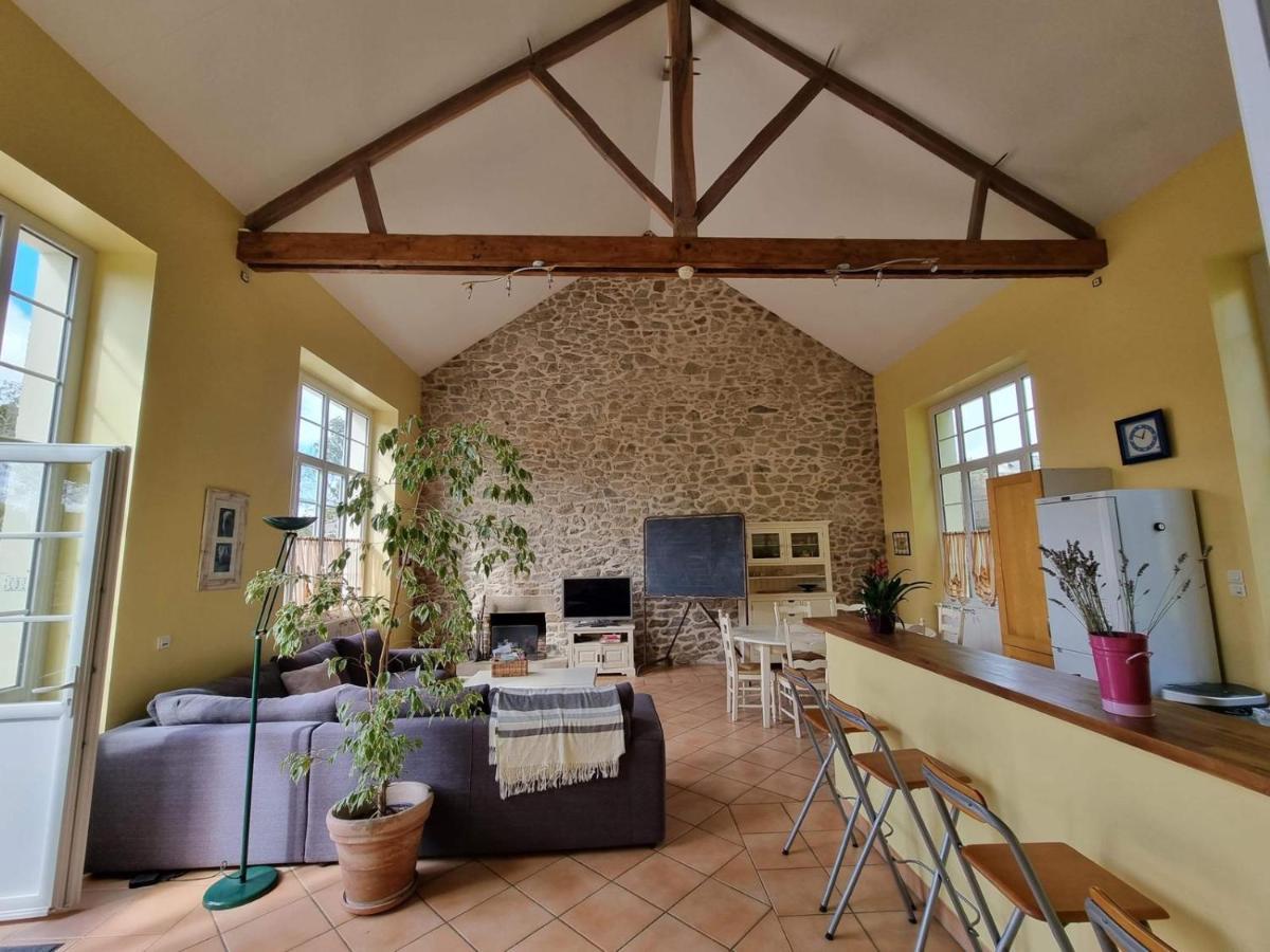 LA RECREATION _ Ancienne école de 1850 rénovée en maison d'hôtes Missillac Extérieur photo
