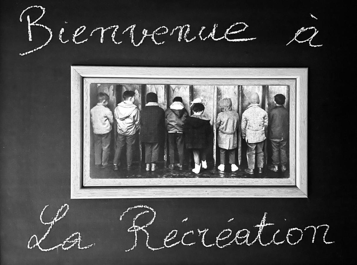 LA RECREATION _ Ancienne école de 1850 rénovée en maison d'hôtes Missillac Extérieur photo